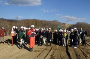 北海道横断自動車道　釧路市湯波内西改良工事の現場見学写真