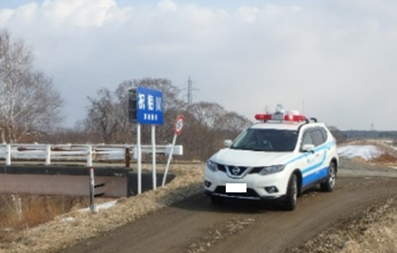 河川パトロールカーによる河川巡視の状況