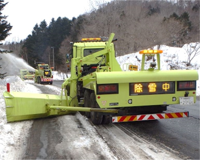 除雪トラック