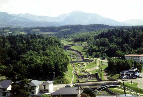 十勝岳流路工写真1