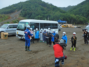 上厚真小学校の現場見学会