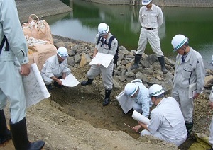 瑞穂ダム堤体被災状況確認の写真