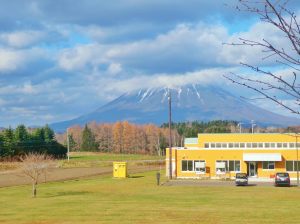 道の駅とうや湖から望む羊蹄山