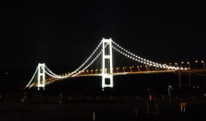 展望デッキから白鳥大橋の写真