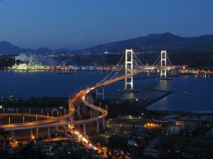 白鳥大橋の夜景写真