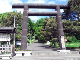 義経神社・義経資料館