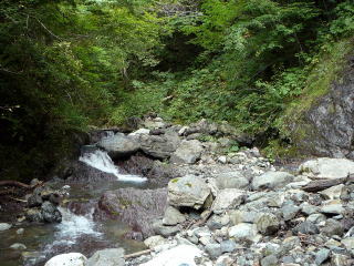 サンゴの滝　上流