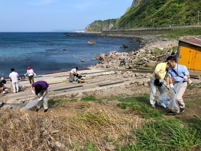 ゴミ持ち帰り運動の写真