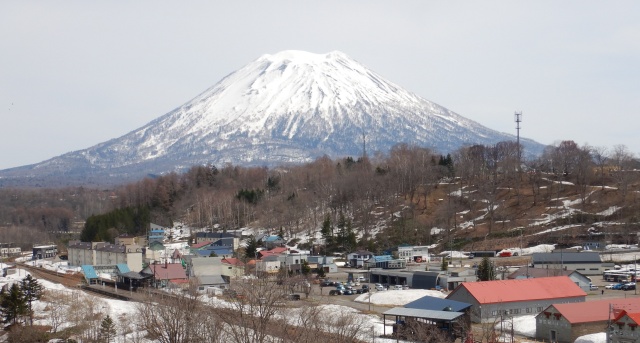 羊蹄山（道道岩内洞爺線 ニセコ大橋（ニセコ町））