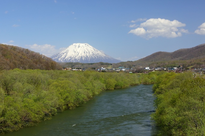 栄橋付近からの羊蹄山