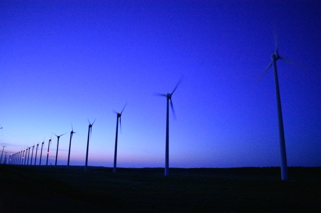 オトンルイ風力発電所夕景（幌延町）