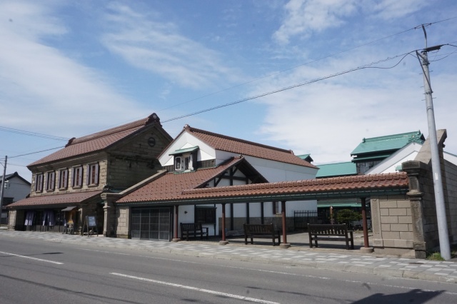 旧商家丸一本間家（増毛町）