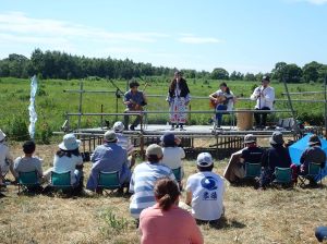 馬頭琴・ケーナ・アイヌの演奏会風景