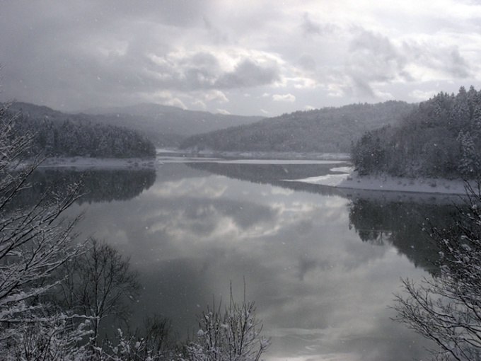 冬の桂沢湖