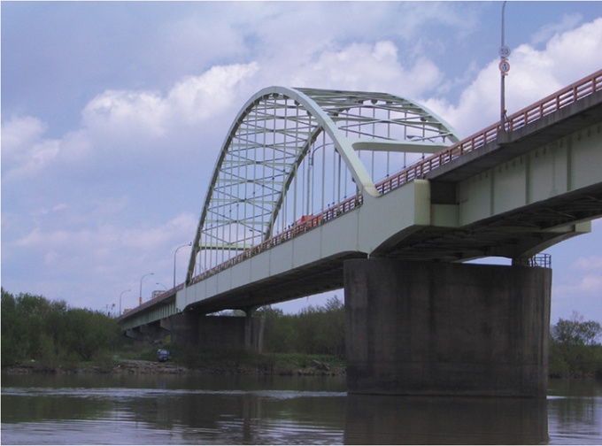 昭和43年、石狩川に架けられた新石狩大橋。当別はじめ、石狩川右岸流域と札幌との距離が短縮。