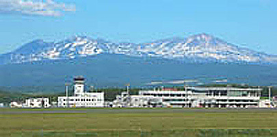 現在の旭川空港と大雪山