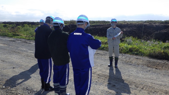 河川工事現場見学の様子