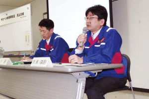 写真（米田次長による講評）