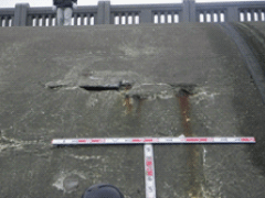 北防波堤ドーム内外壁および柱の老朽化状況