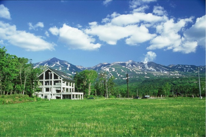 十勝岳火山砂防情報センター建物