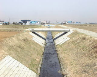 国営事業によって整備された農業用排水路