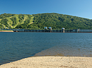 ダム湖の写真