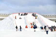 氷雪の広場