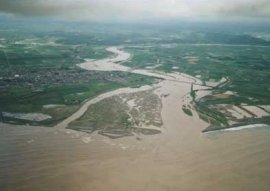 洪水時の鵡川河口（平成4年8月洪水）