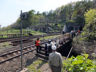 15：14発東室蘭行き普通列車の到着。