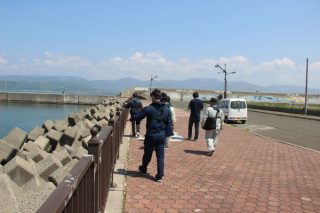 5月16日岩内港における点検の様子