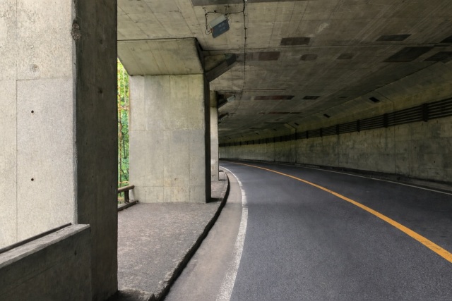 内観（谷側柱）