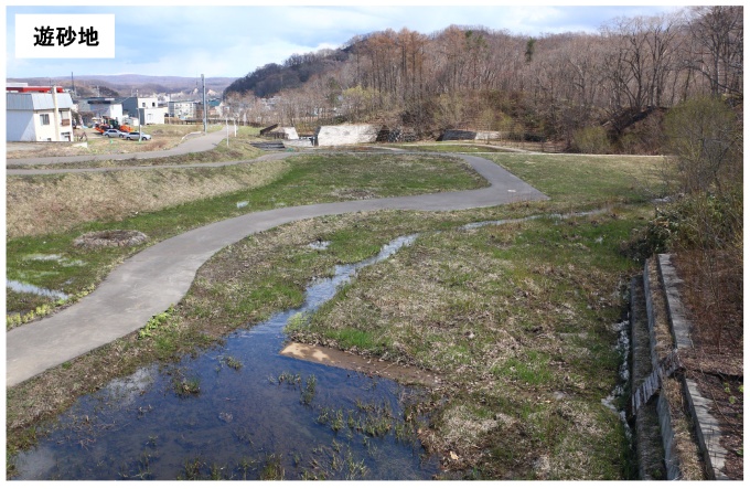 南の沢川遊砂地の写真