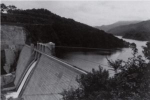 昭和42年頃の金山ダムとかなやま湖