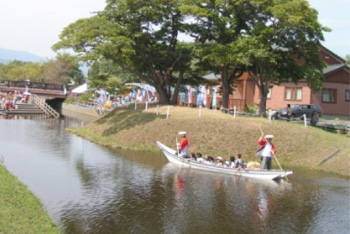 「山口運河まつり」で大人気の運上船