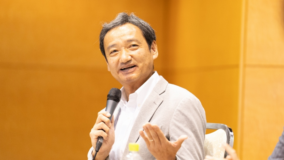 山本理人氏