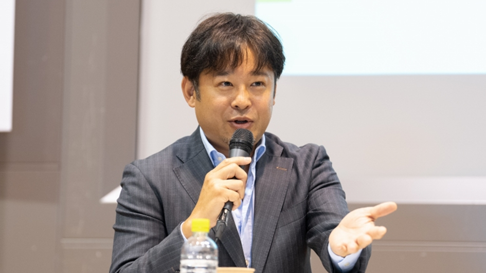岸本友宏氏