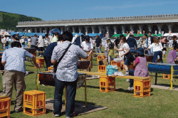 会場には多くの来場者が訪れました